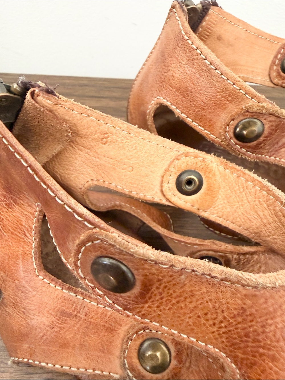 Bedstu Soto Rustic Brown Leather Women’s Open-Toe Sandals READ NOTES Damage Sz 8 - Picture 4 of 13